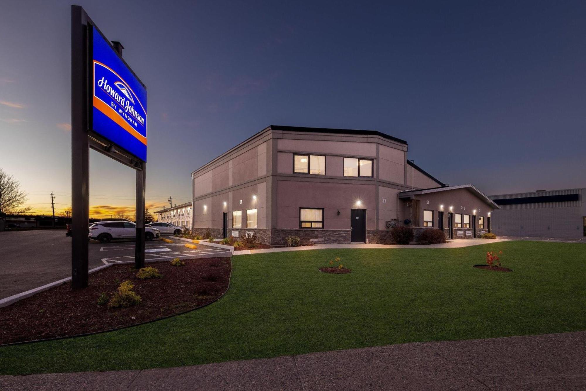Howard Johnson By Wyndham Thunder Bay Exterior foto